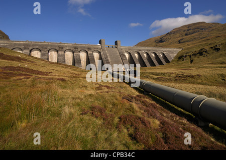 The Lawers hydro-electricity dam and pipeline, in the Ben Lawers National Nature Reserve, Perthshire, Scotland, UK Stock Photo