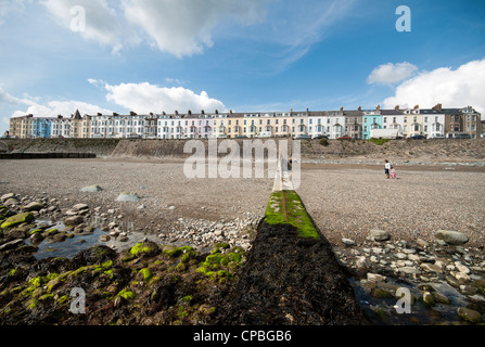 Property on Criccieth seafront in North Wales Stock Photo