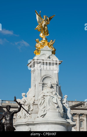 Victoria Memorial in front of Buckingham palace, London, England. Stock Photo