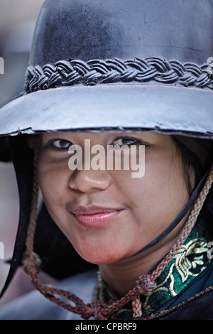 Thailand actor. Female dressed as an ancient warrior. 'Siege of Ayutthaya' battle reenactment show, Ayutthaya floating market Thailand Asia Stock Photo