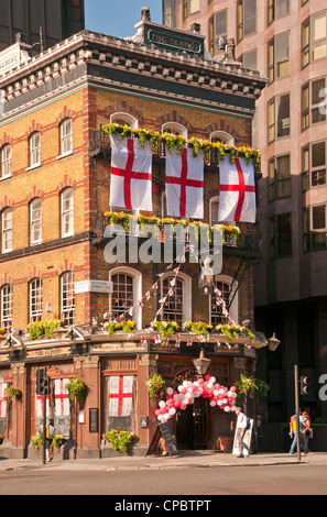 The Albert Pub with Patriotic Commemorative Buntings, Victoria Street, London, England, UK Stock Photo