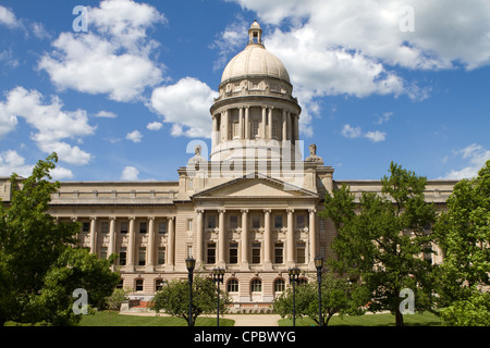 Kentucky State Capitol in Frankfort, Kentucky, USA against a cloud filled blue sky background. Stock Photo