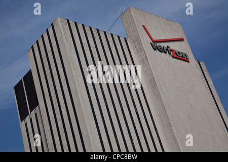 Verizon telephone switching building at 375 Pearl Street in Manhattan, New York City Stock Photo