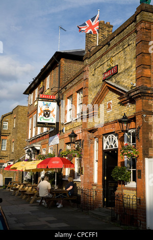 The George and Devonshire pub owned by Fullers / Fuller's brewery, in Chiswick. (63) Stock Photo