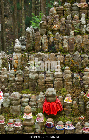 Okuno In Buddhist Cemetary, the largest in Japan. Koyasan, Honshu, Japan Stock Photo