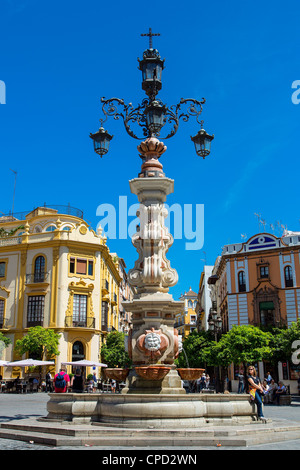 Europe, Spain Andalusia, Sevilla, Plaza Virgen de los Reyes Stock Photo