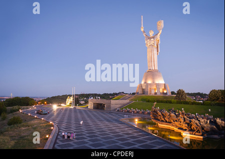 Motherland statue (Rodina Mat) and The National War Museum, Kiev, Ukraine, Europe Stock Photo