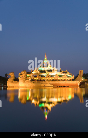 Karaweik Barge in the late evening, Kandawgyi Lake, Yangon (Rangoon), Myanmar (Burma), Asia Stock Photo