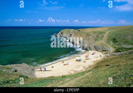 Beach on craggy coastline, Sinemorets, Black Sea coast, Bulgaria, Europe Stock Photo