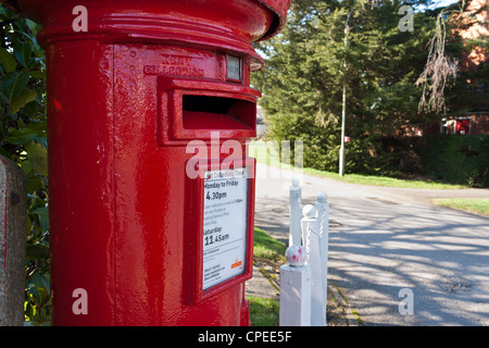 Traditional George VI British pillar box Stock Photo