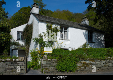 Dove Cottage, home of poet William Wordsworth, in the village of Grasmere, Lake District National Park, Cumbria, England UK Stock Photo