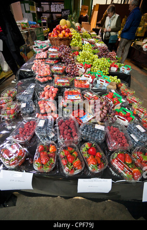 Fruiterer and Greengrocer shop in England, UK Stock Photo - Alamy
