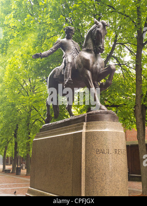 Paul Revere statue in the North End of Boston Stock Photo