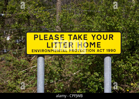 please take your litter home sign in Glencoe highlands scotland environmental protection act 1990 uk Stock Photo