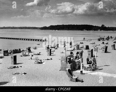 bathing, open air bath, beach at Wannsee, Berlin, 1937, Additional-Rights-Clearences-Not Available Stock Photo