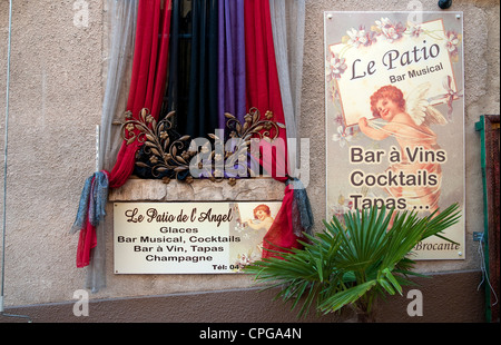 wine bar sign, vallon pont d'arc, ardeche, france Stock Photo