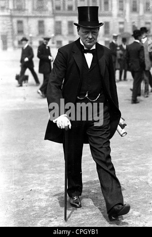 Churchill, Winston, 30.11.1874 - 24.1.1965, British politician, full length, as Secretary of State for War and Secretary of State for Air, 1919, Stock Photo