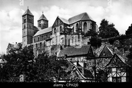 geography / travel, Germany, Quedlinburg, castle and cathedral St. Servatius, view, picture postcard, published by Otto Diederichs, Halberstadt, 1950s, Additional-Rights-Clearences-Not Available Stock Photo