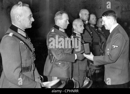 Adolf Hitler awarding the Knight's Cross of the Iron Cross to General Heinz Guderian, 1939 (b/w photo) Stock Photo