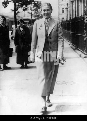 Gertrud Scholtz-Klink in  London, 1936 Stock Photo