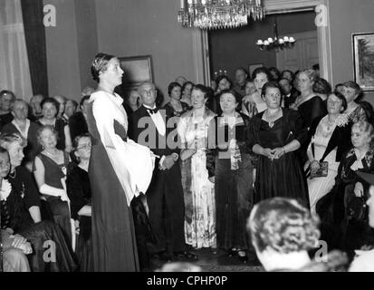 Gertrud Scholtz-Klink in the Lyceum Club in Berlin 1935 Stock Photo