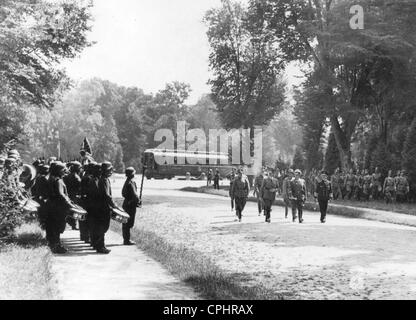 Adolf Hitler In Compiegne, 1940 Stock Photo - Alamy