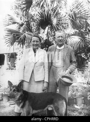 Wilhelm Filchner with his daughter Erika, 1938 Stock Photo