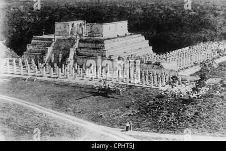 Maya pyramid with the Group of a Thousand Columns in Chichen Itza, 1932 Stock Photo