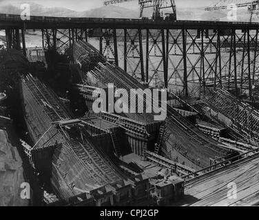 Construction site of the Grand Coulee Dam, 1937 Stock Photo