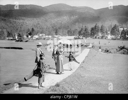Crown Prince Wilhelm of Prussia playing golf in Ceylon, 1910 Stock Photo