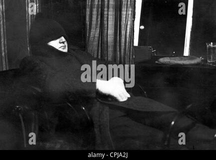 Passenger in the airship 'Graf Zeppelin', 1928 Stock Photo