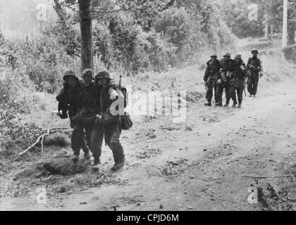 Wounded soldiers of the Waffen SS in the Normandy, 1944 Stock Photo