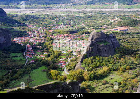 Bird's eye view of the town of Kastraki, situated at the foot of the Meteora mountains, in the plain of Thessaly, Greece. Stock Photo