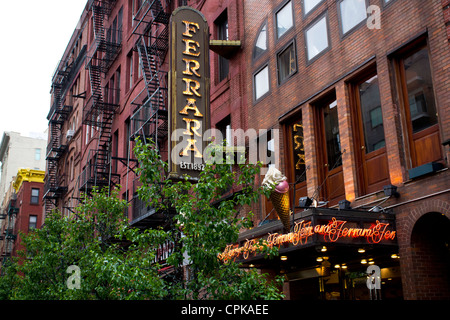 Ferrara pastry and coffee house in Little Italy, New York City Stock ...