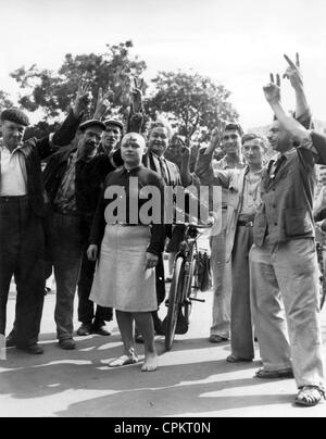 WWII French collaborator having head shaved by vigilantes George Looney ...