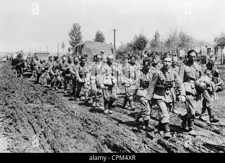 German infantry column on the march on the Eastern Front, 1942 Stock Photo