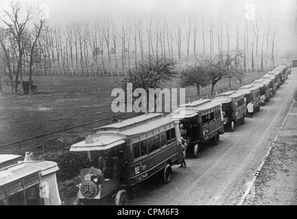 French buses during the battle of the Marne, 1914 Stock Photo