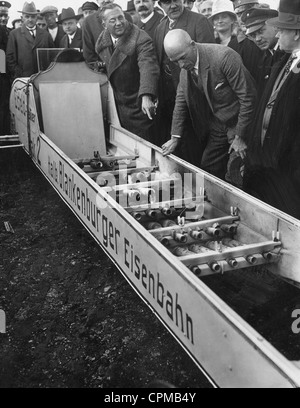 The Rak 7 rocket car by Max Valier (1930) in the Deutsches Museum ...