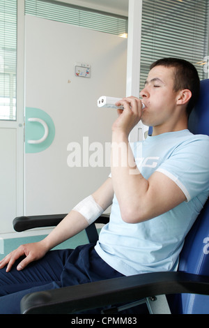 BREATHING, SPIROMETRY ADOLESCENT Stock Photo - Alamy