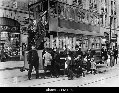 Double decker tram, 1914 Stock Photo