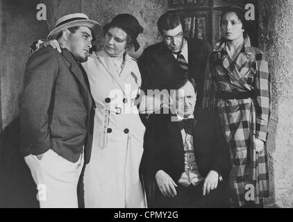 Hans Moser mit Peter Lorre, Lucie Hoeflich, Hans Heilinger and Carola Neher, 1931 Stock Photo