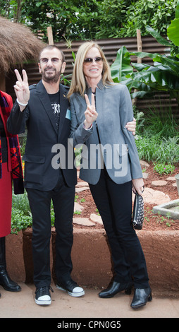 Ex-Beatle Ringo Starr with his wife Barbara Bach at the WaterAid Garden, RHS Chelsea Flower Show, London, UK Stock Photo