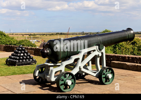 4013. The Gun Garden by Ypres Tower, Rye, Sussex, UK Stock Photo