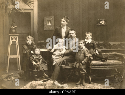 people,family,extended family,group picture,Munich,Germany,1906,flat,Art Nouveau,Jugendstil,Bavaria,parents,parent,many,child,kids,kid,boy,boys,girl,girls,sons,son,daughter,daughters,brothers and sisters,brothers,brother,sister,sisters,father,fathers,mother,mothers,father of a family,people with many children,a family blesed with a large number of children,five,5,families,descendant,descendent,descendants,descendents,offspring,addition the family,adults,adult,upper class,upper-class,photograph,photo,photograph,Additional-Rights-Clearences-Not Available Stock Photo
