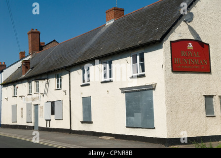 Royal Huntsman public house Wiliton Somerset Uk. Quantocks. Village pub closed down out of business. 2012, 2000s HOMER SYKES Stock Photo