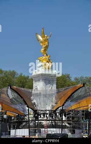 Diamond Jubilee Concert stage being constructured around the Queen Victoria Memorial, London, UK Stock Photo