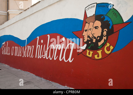 Revolutionary graffiti in Havana Cuba Stock Photo