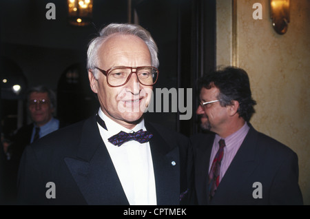 Stoiber, Edmund, * 28.9.1941, German politician (CSU), Prime Minister of Bavaria 28.5.1993 - 30.9.2007, half length, during Bavarian Television Award, Munich, 21.10.1994, , Stock Photo