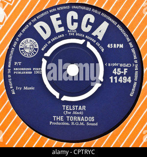 The Tornados - Telstar (7' vinyl record, 1962 First Pressing, Decca F11494) Stock Photo