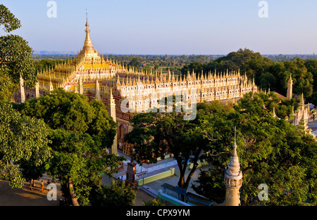 Myanmar Burma Sagaing Division city of Monywa Thanbodday Pagoda built between 1939 1952 by Sayadaw Moehnyin this pagoda could Stock Photo